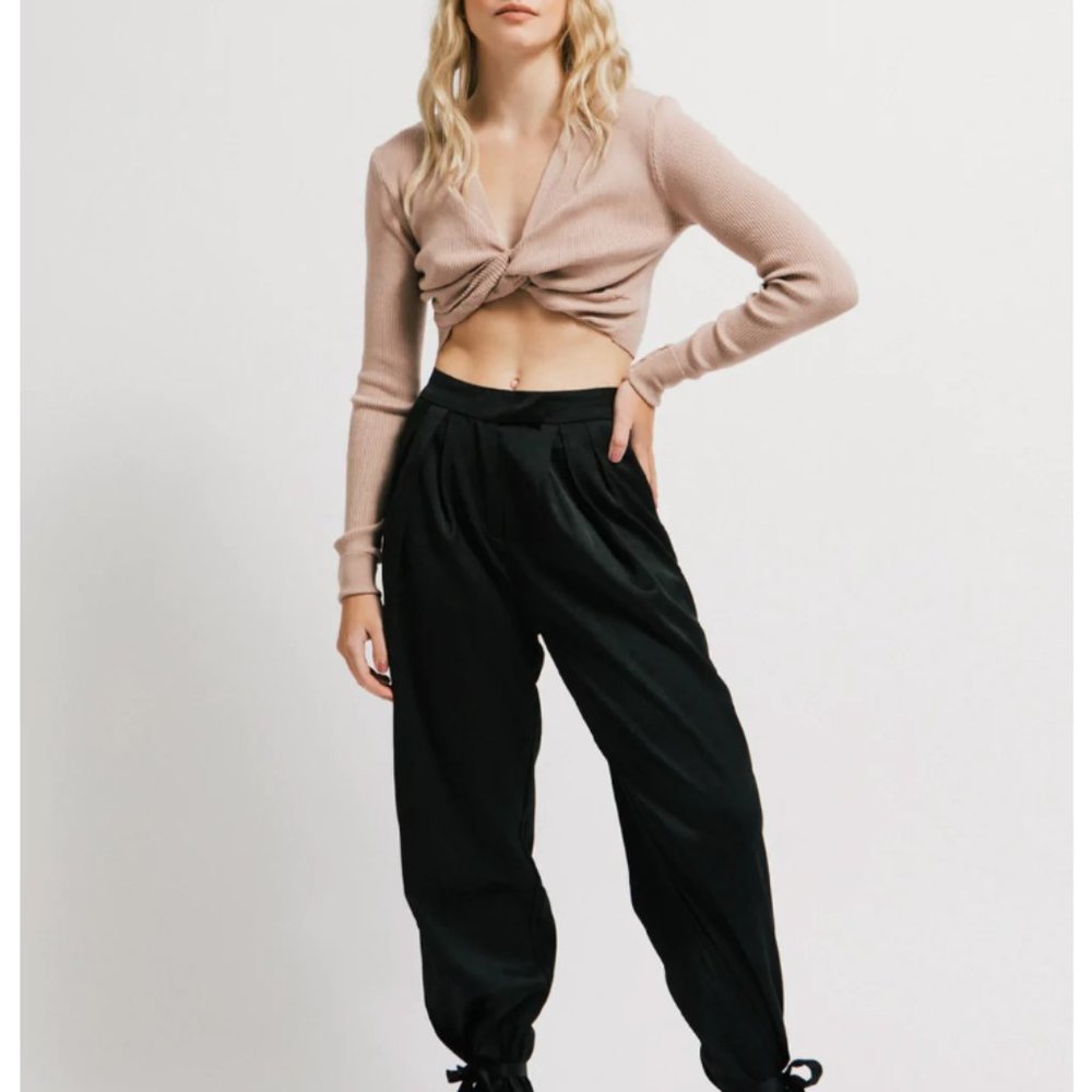 Black sating ankle tie pants - Size Small - The Latest Scoop